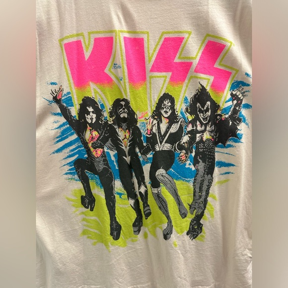 Daydreamer Kiss Destroyer merch tee - Picture 3 of 7
